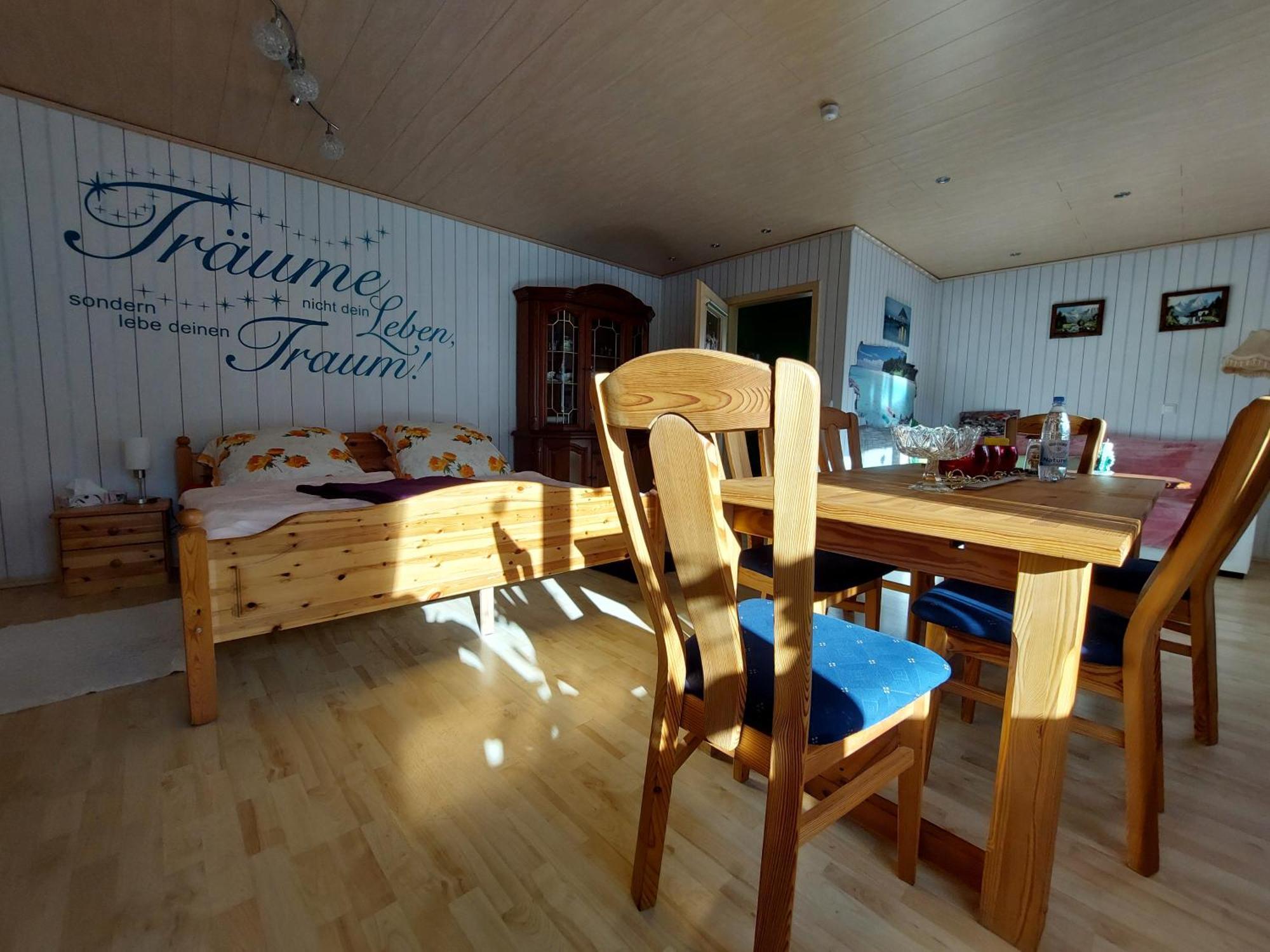 Landhauswohnung Am Thueringer Meer - Fuehlen Wie Zuhause Remptendorf Exterior photo